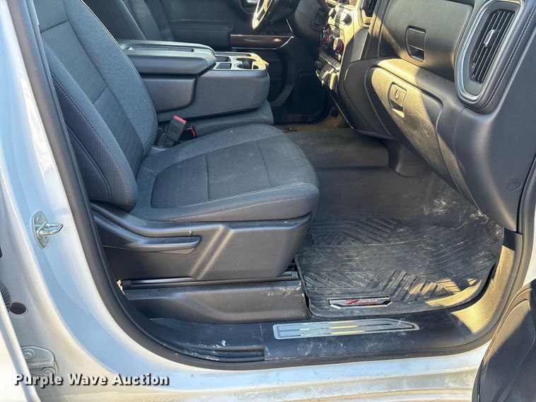 image for item EJ7703 2020 Chevrolet Silverado 1500 LT Crew Cab pickup truck