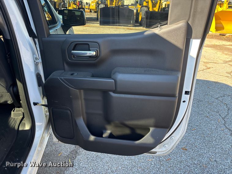 image for item EJ7703 2020 Chevrolet Silverado 1500 LT Crew Cab pickup truck