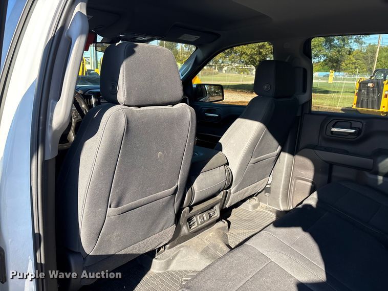 image for item EJ7703 2020 Chevrolet Silverado 1500 LT Crew Cab pickup truck