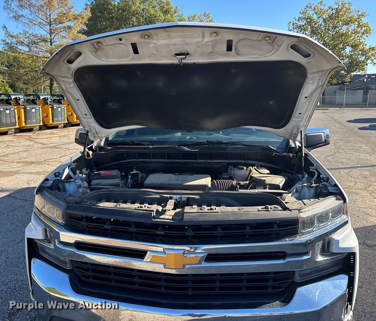 image for item EJ7703 2020 Chevrolet Silverado 1500 LT Crew Cab pickup truck