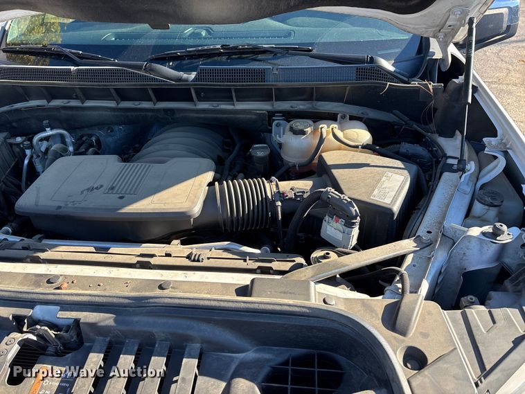 image for item EJ7703 2020 Chevrolet Silverado 1500 LT Crew Cab pickup truck