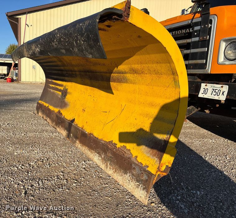 image for item EJ7705 1984 International 1954 dump truck