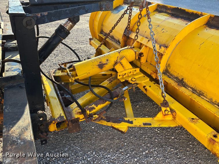 image for item EJ7705 1984 International 1954 dump truck