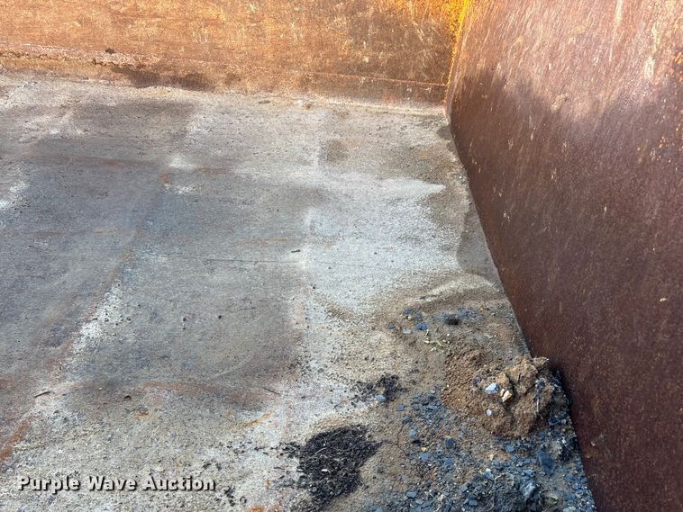 image for item EJ7705 1984 International 1954 dump truck