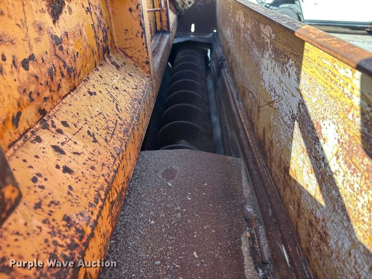 image for item EJ7705 1984 International 1954 dump truck