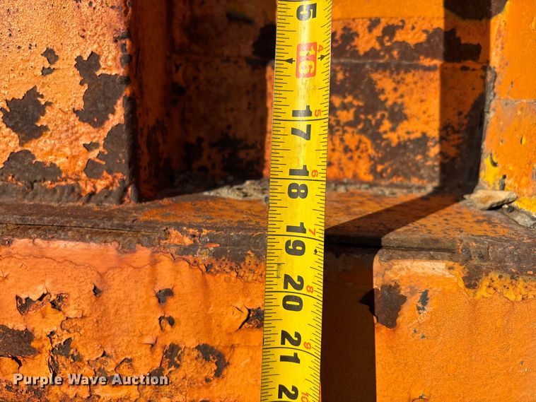 image for item EJ7705 1984 International 1954 dump truck