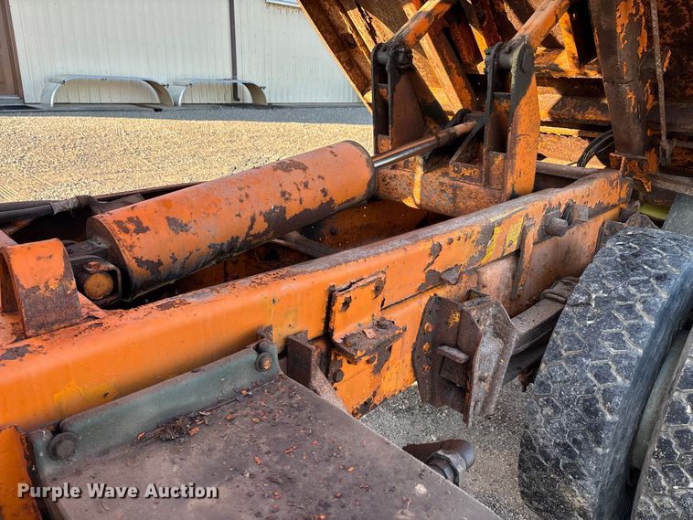 image for item EJ7705 1984 International 1954 dump truck