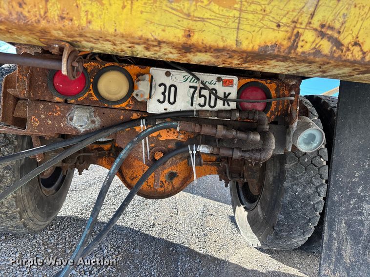 image for item EJ7705 1984 International 1954 dump truck