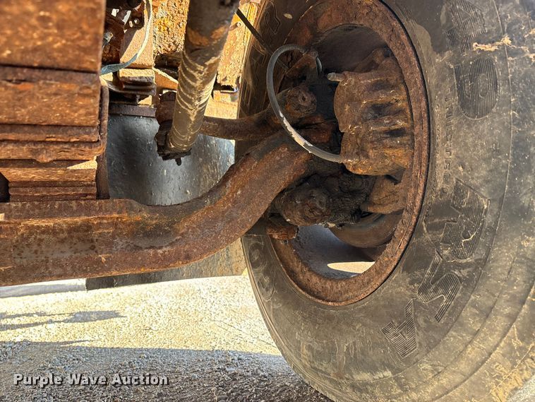 image for item EJ7705 1984 International 1954 dump truck