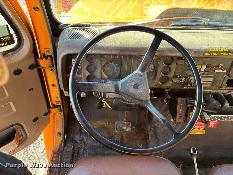 image for item EJ7705 1984 International 1954 dump truck
