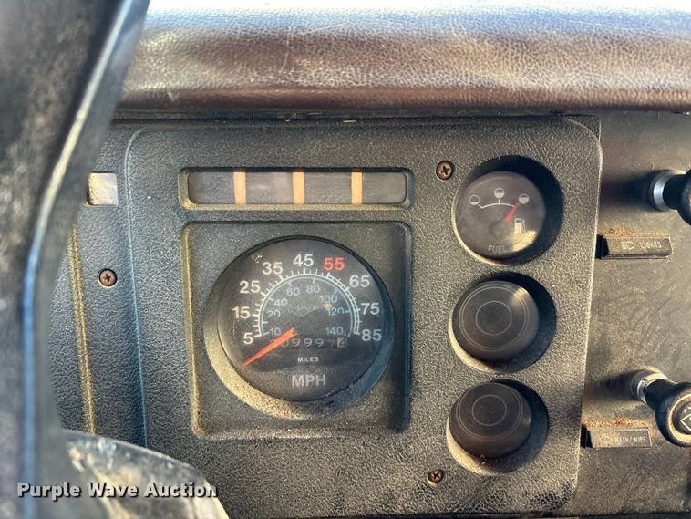 image for item EJ7705 1984 International 1954 dump truck