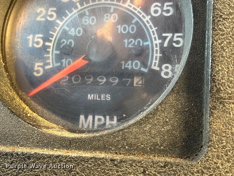 image for item EJ7705 1984 International 1954 dump truck