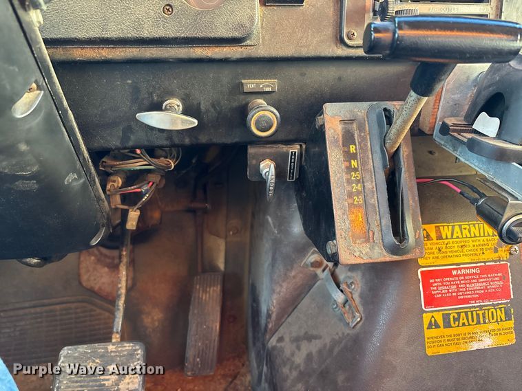 image for item EJ7705 1984 International 1954 dump truck