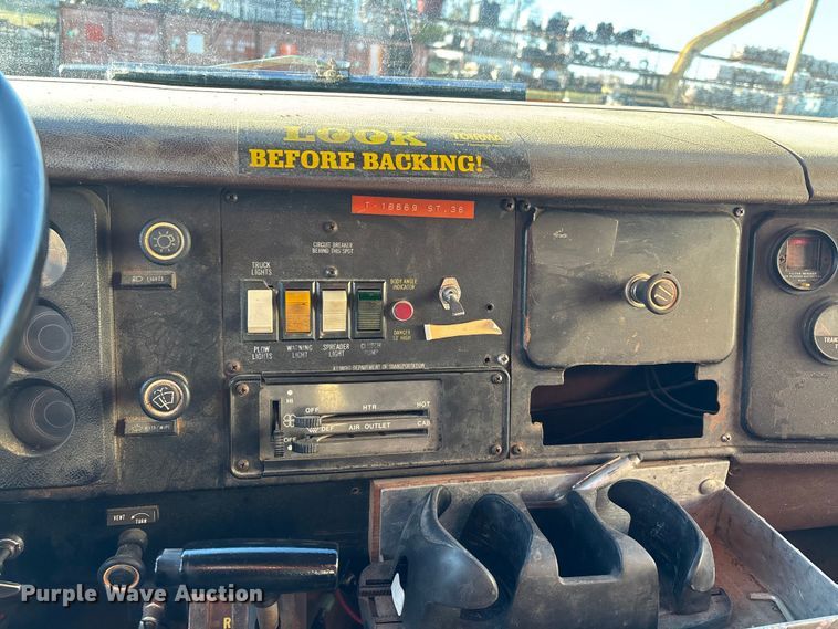 image for item EJ7705 1984 International 1954 dump truck