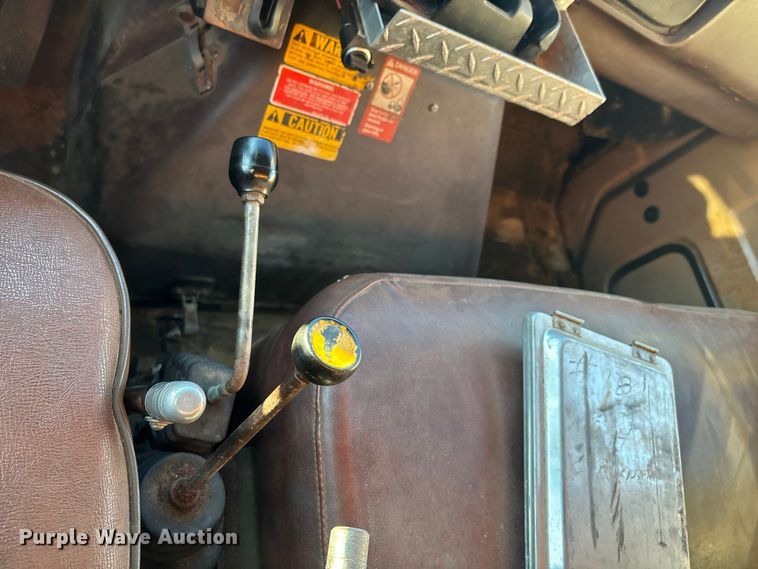 image for item EJ7705 1984 International 1954 dump truck