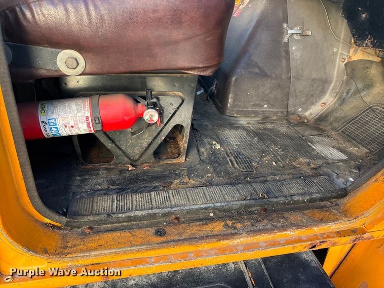 image for item EJ7705 1984 International 1954 dump truck