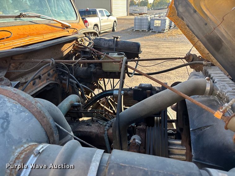 image for item EJ7705 1984 International 1954 dump truck