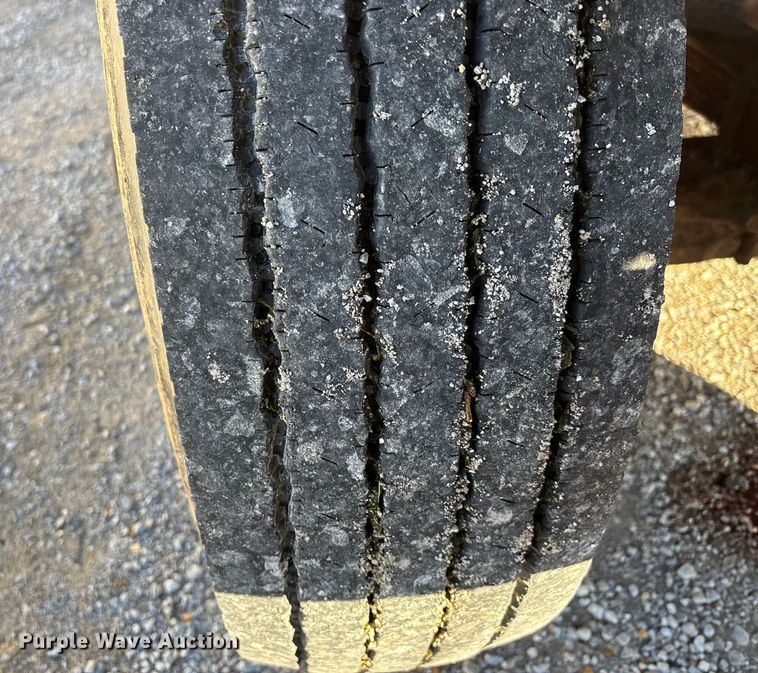 image for item EJ7705 1984 International 1954 dump truck