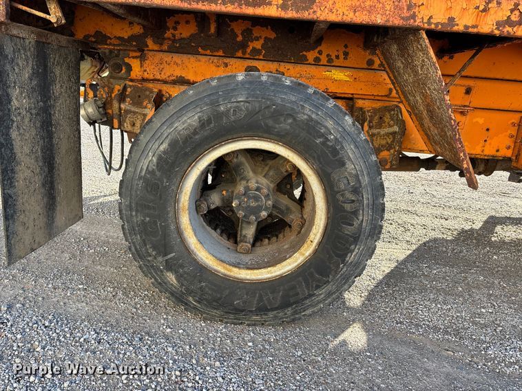 image for item EJ7705 1984 International 1954 dump truck