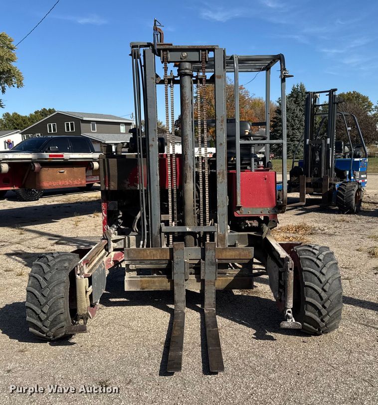 image for item EM2482 Moffit Mounty forklift