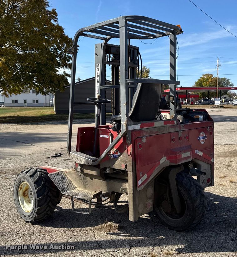 image for item EM2482 Moffit Mounty forklift