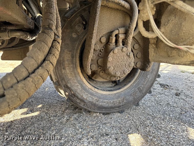 image for item EM2482 Moffit Mounty forklift