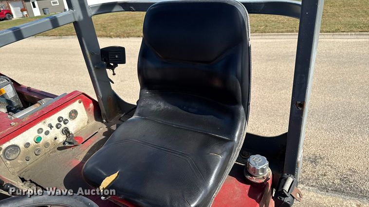 image for item EM2482 Moffit Mounty forklift