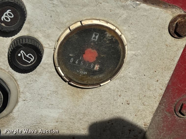 image for item EM2482 Moffit Mounty forklift