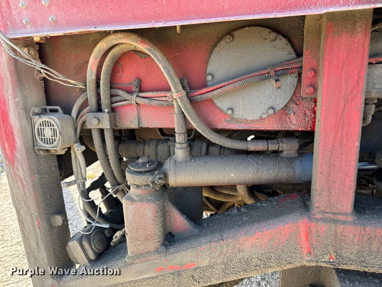 image for item EM2482 Moffit Mounty forklift