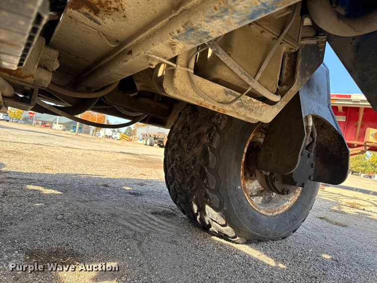 image for item EM2484 2005 Princeton PBX forklift