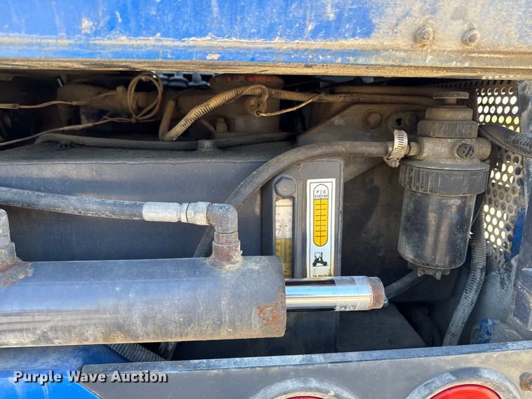 image for item EM2484 2005 Princeton PBX forklift