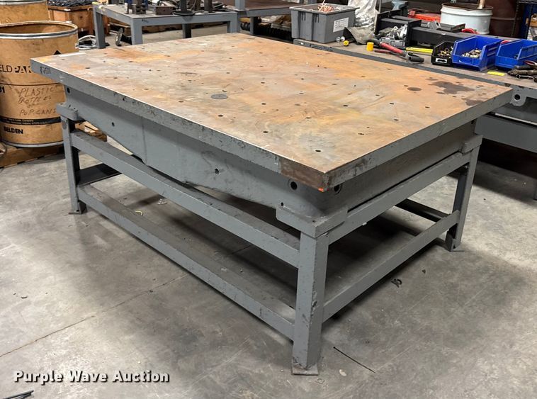 image for item EM2487 Steel table