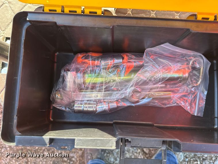 image for item EM2492 2024 AGT NT18K mini excavator