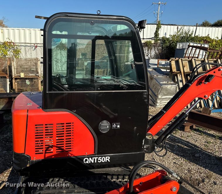 EXCAVADORA 2025 AGT QNT50R