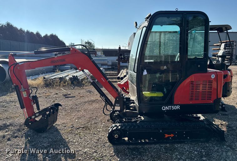 image for item EM2493 2025 AGT QNT50R mini excavator