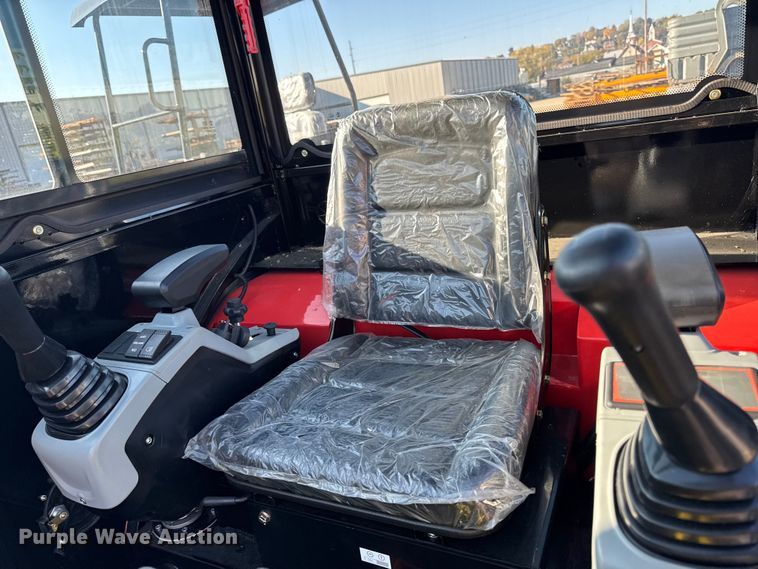 image for item EM2493 2025 AGT QNT50R mini excavator