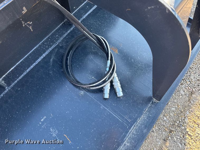 image for item EM2494 JCT skid steer grapple bucket