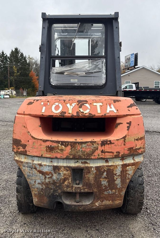image for item EM6149 2007 Toyota 7FDU45 forklift