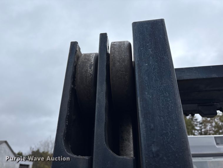 image for item EM6149 2007 Toyota 7FDU45 forklift