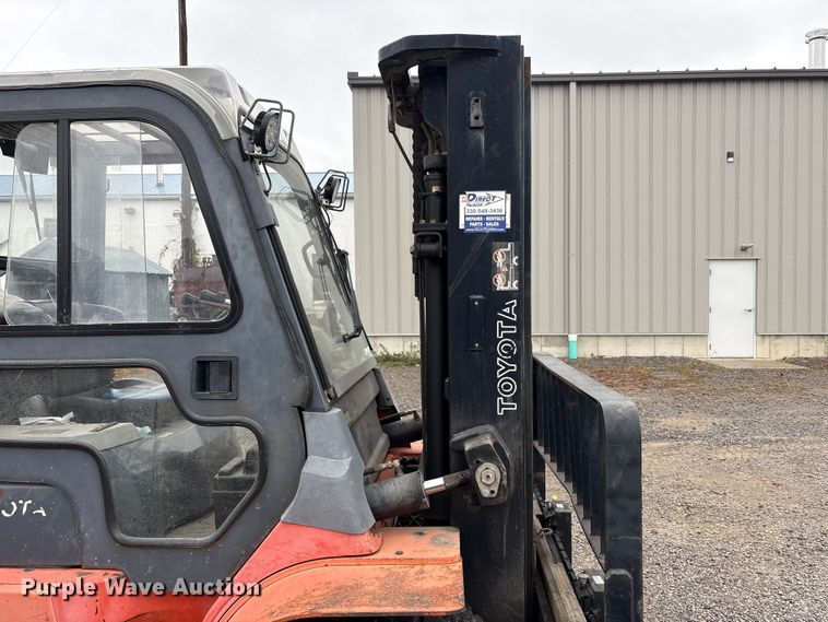 image for item EM6149 2007 Toyota 7FDU45 forklift