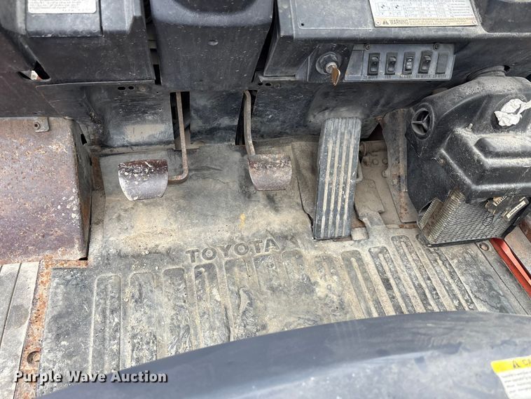 image for item EM6149 2007 Toyota 7FDU45 forklift