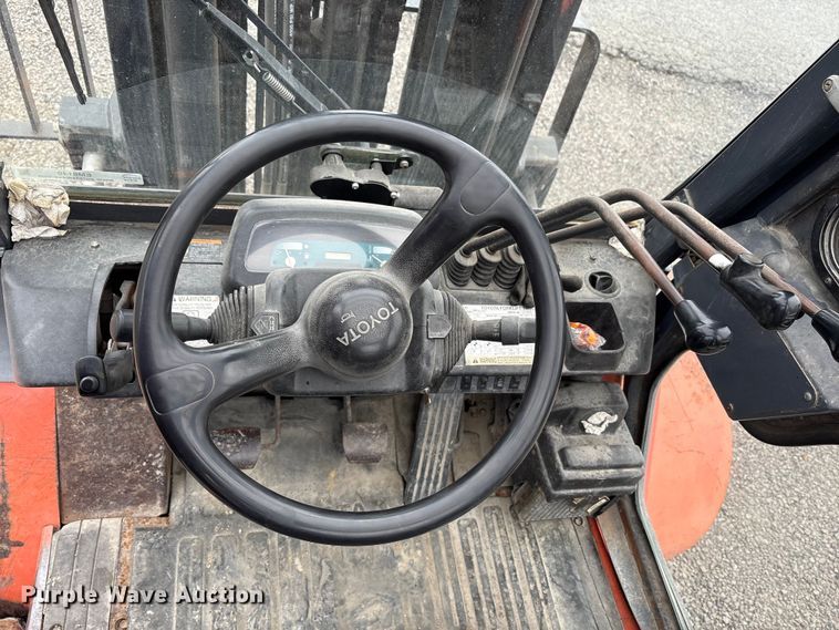 image for item EM6149 2007 Toyota 7FDU45 forklift