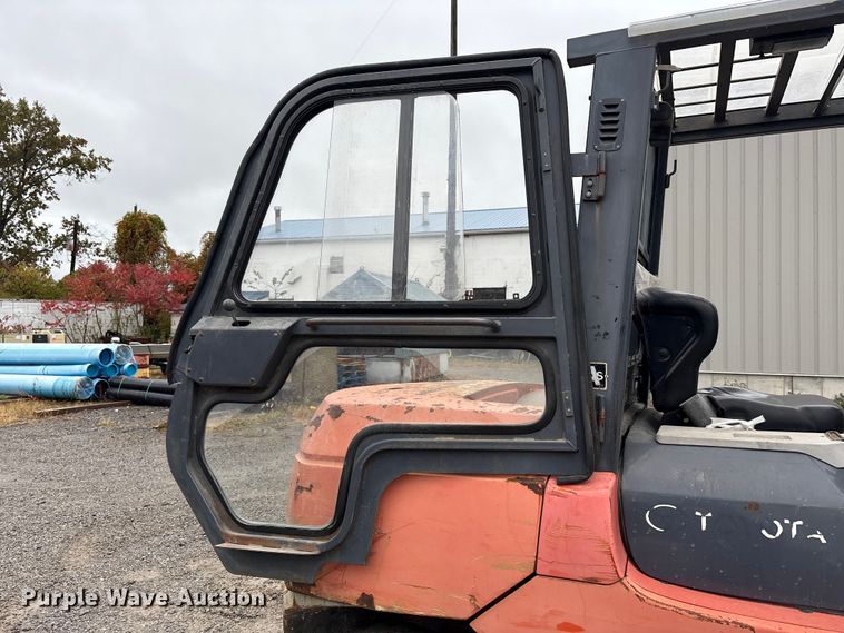 image for item EM6149 2007 Toyota 7FDU45 forklift