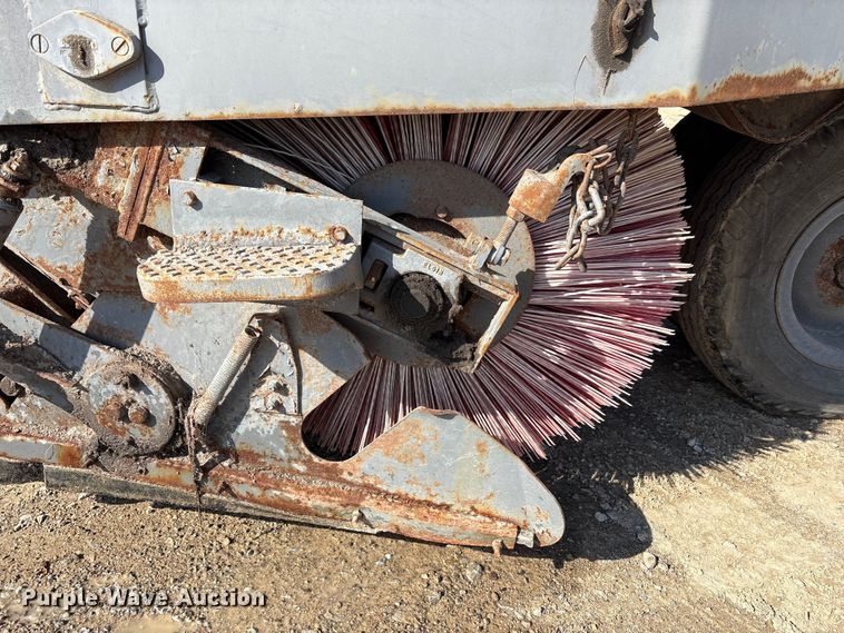 image for item EM6152 Elgin Pelican street sweeper