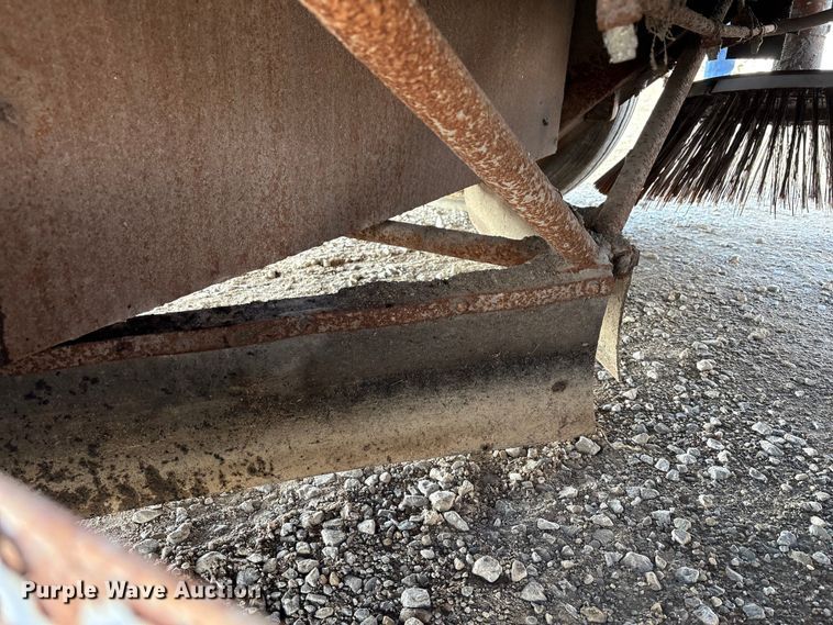 image for item EM6152 Elgin Pelican street sweeper