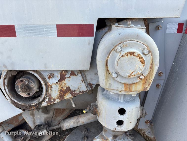 image for item EM6152 Elgin Pelican street sweeper