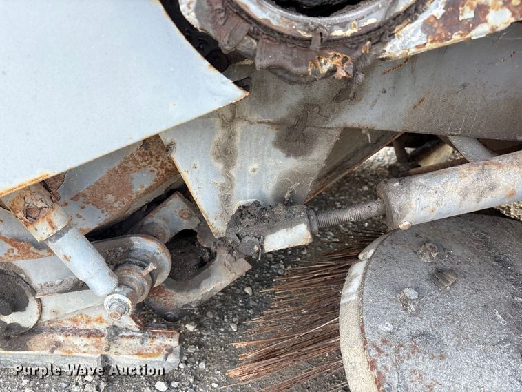 image for item EM6152 Elgin Pelican street sweeper