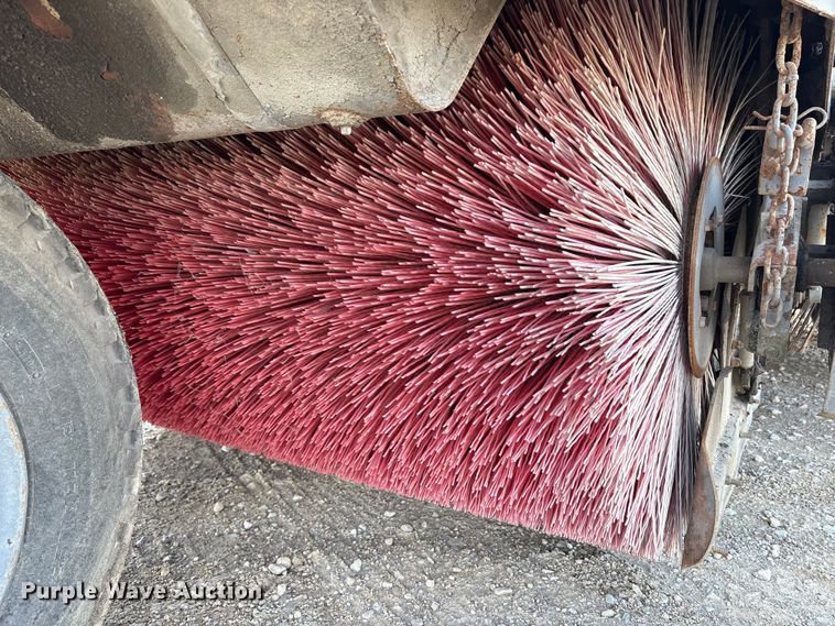 image for item EM6152 Elgin Pelican street sweeper