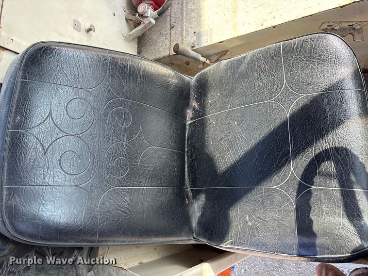 image for item EM6152 Elgin Pelican street sweeper