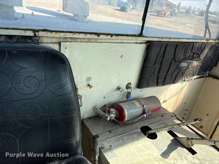 image for item EM6152 Elgin Pelican street sweeper